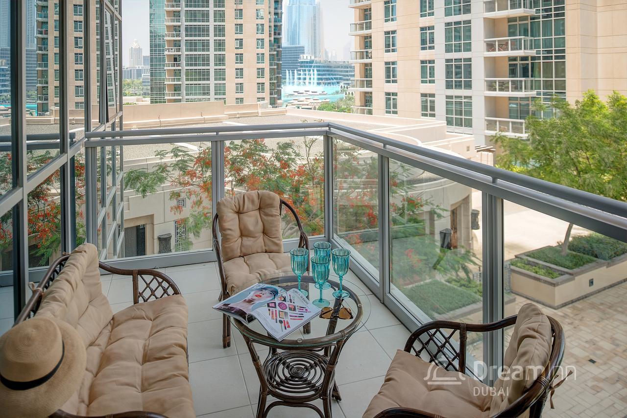 Dream Inn Apartments - Burj Residences Burj Khalifa View Дубай Экстерьер фото